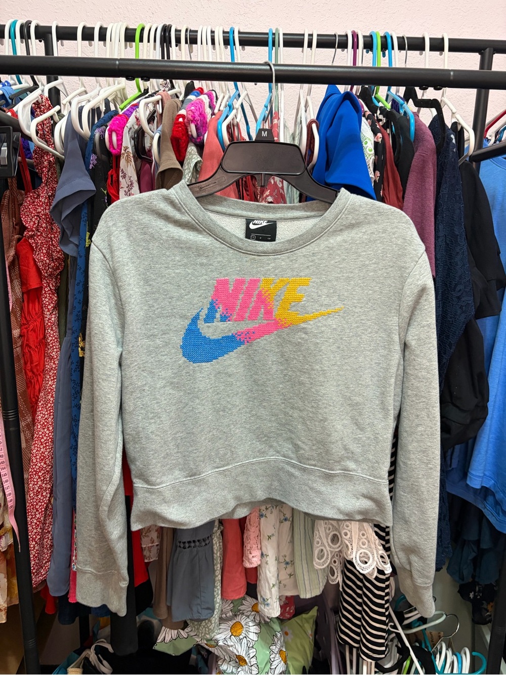 Nike Women’s Light Gray Cropped Sweatshirt with Multicolor Swoosh